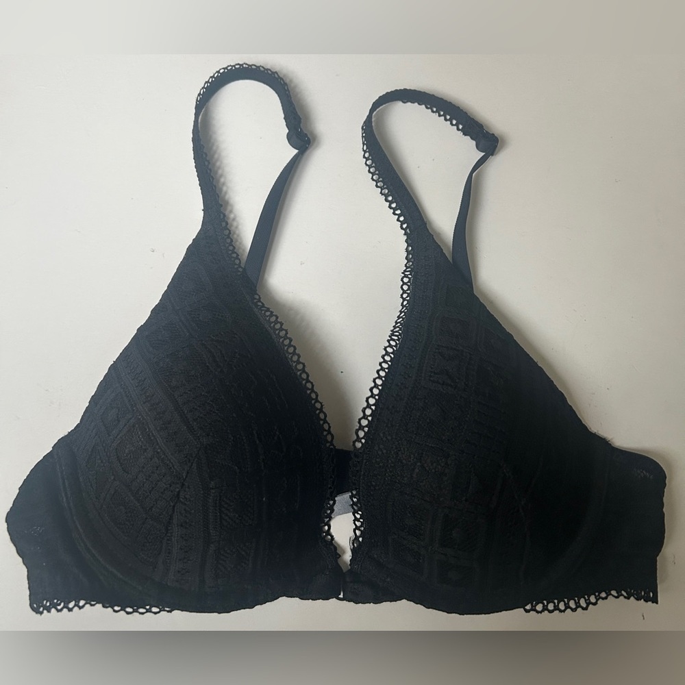 Aerie Black Lace Bra 
Size 32B